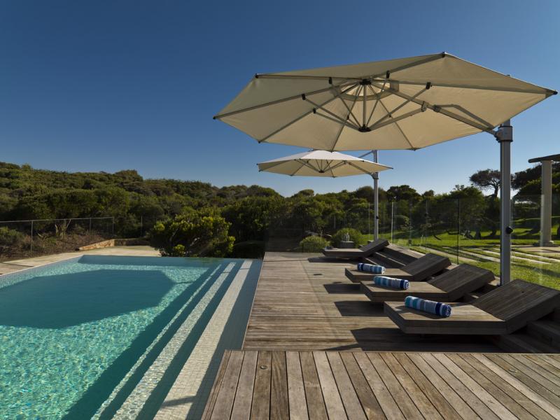 Eclipse Cantilever Umbrellas - Temporary Pool Fencing Sydney | Shade Umbrellas NSW